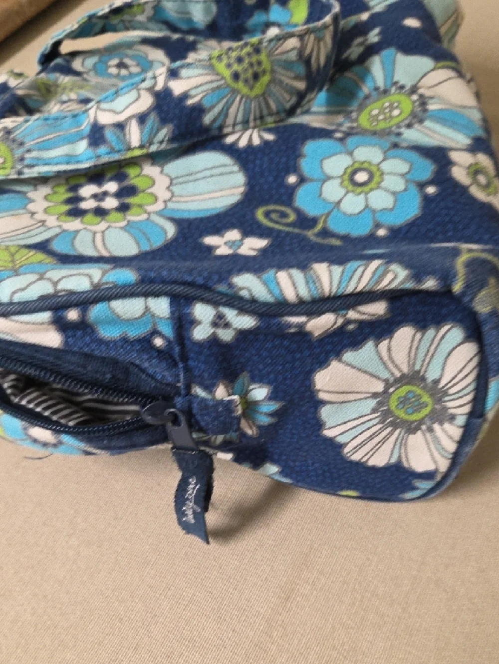 thirty-one quilted cosmetic